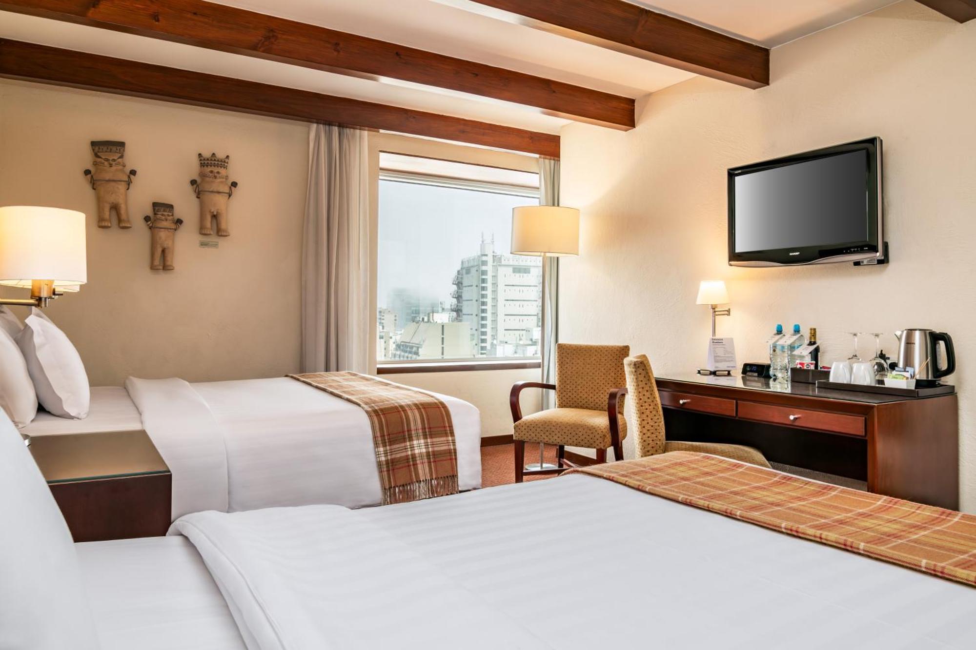 Casa Andina Premium Miraflores Lima Exteriör bild A room at the hotel
